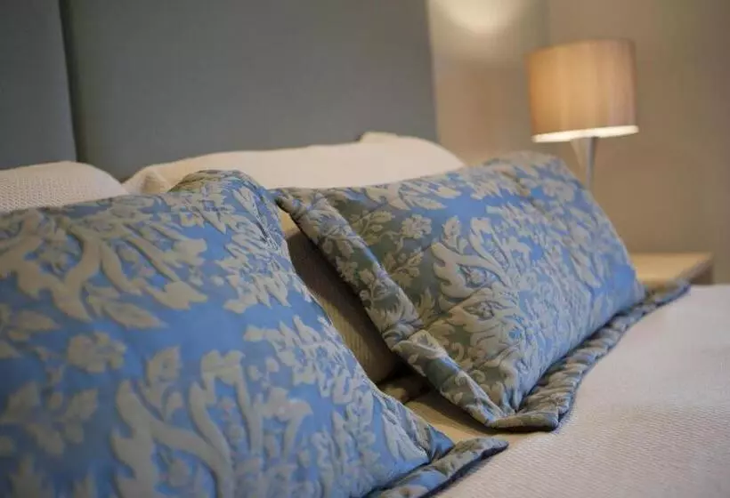 سوییت اجرایی, Aubyn Court Spa Motel