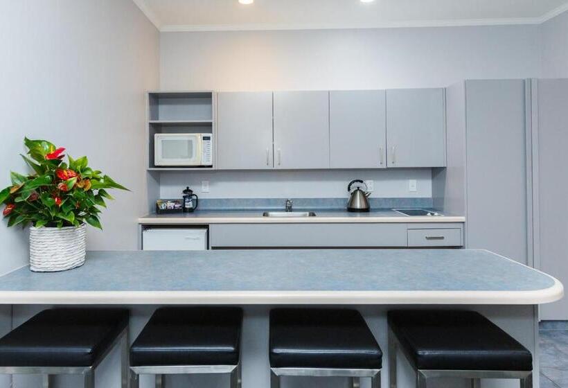 침실 2개 스위트, Aubyn Court Spa Motel