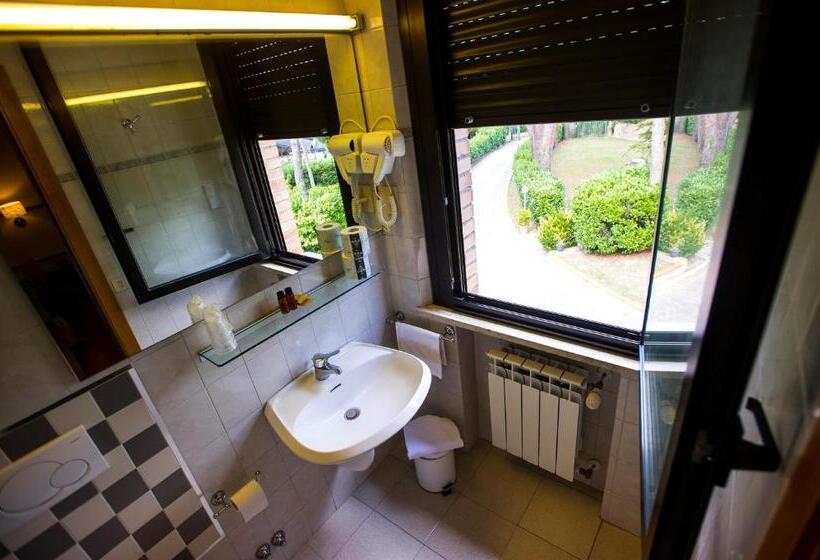 Chambre Supérieure, Ai Tufi
