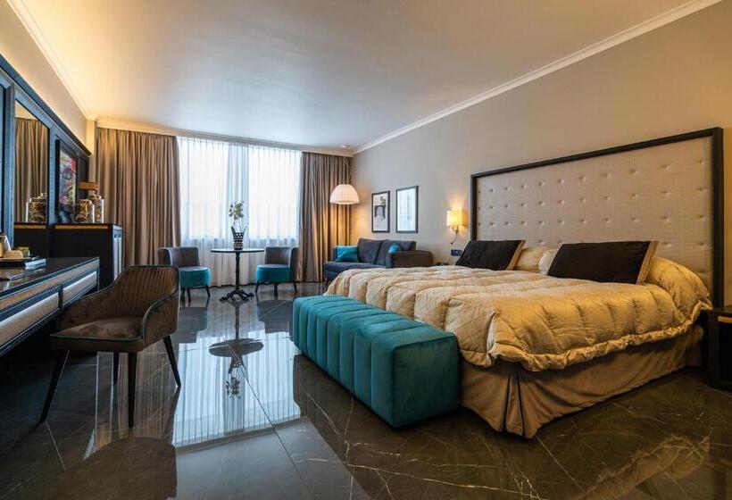 豪华房间, Ariston