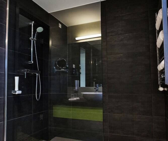 Номер Стандарт, Art Hotel Szeged