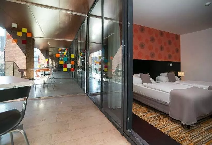 バルコニー付きデラックスルーム, Art Hotel Szeged