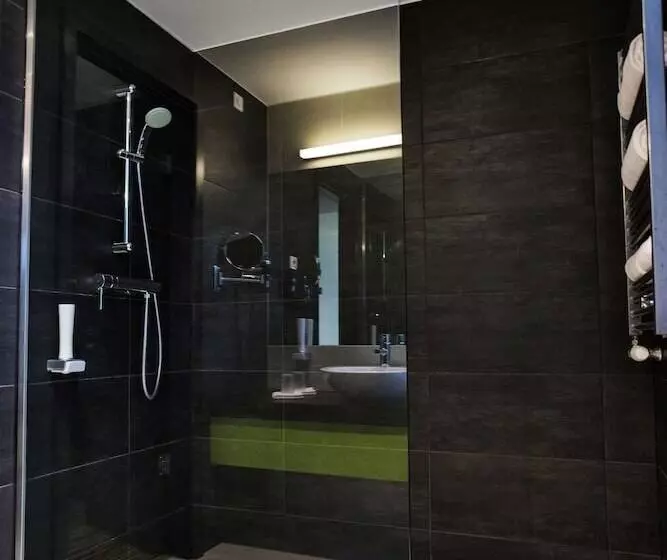 ２ベッドスイートルーム, Art Hotel Szeged