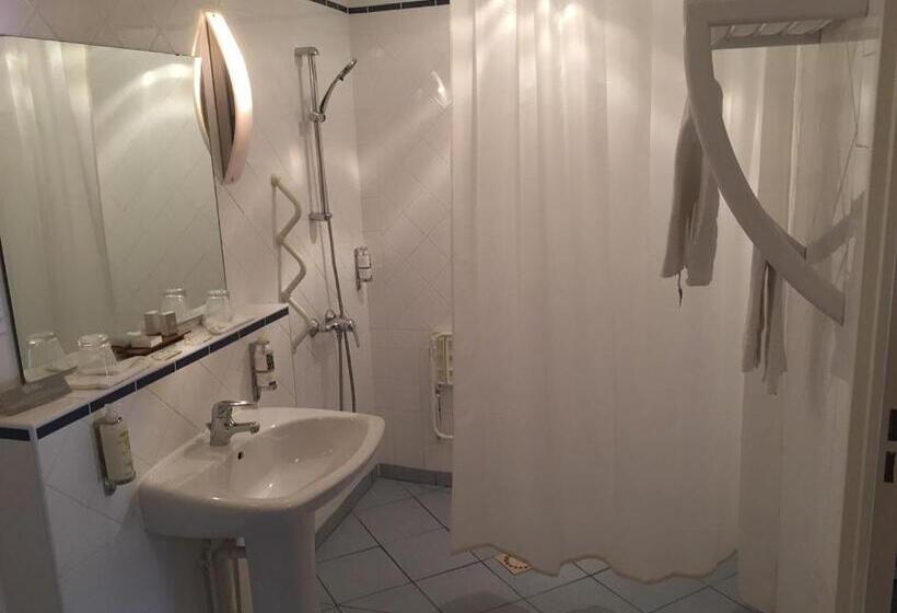 Номер Deluxe, Auberge Du Cheval Blanc   Teritoria
