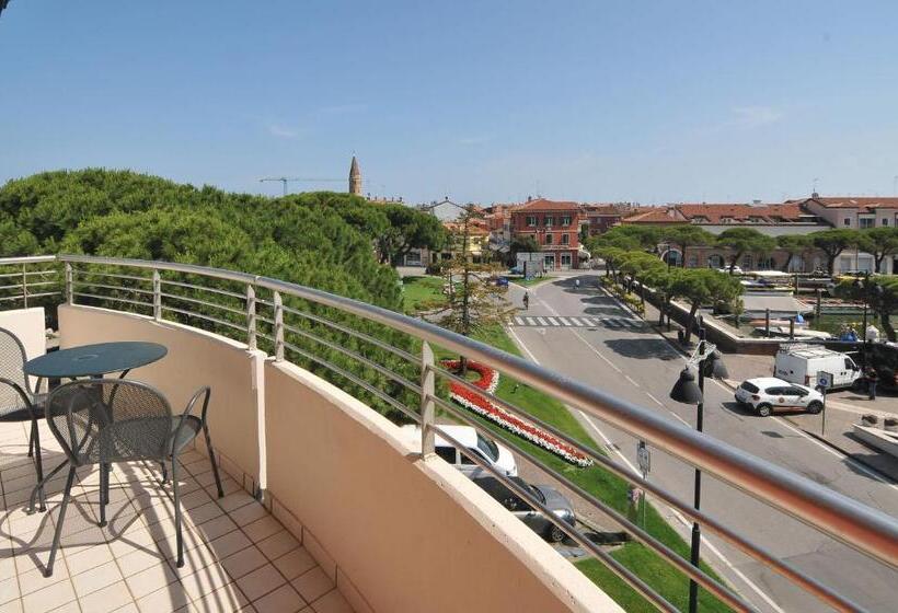 Junior Suite Deluxe, Cleofe