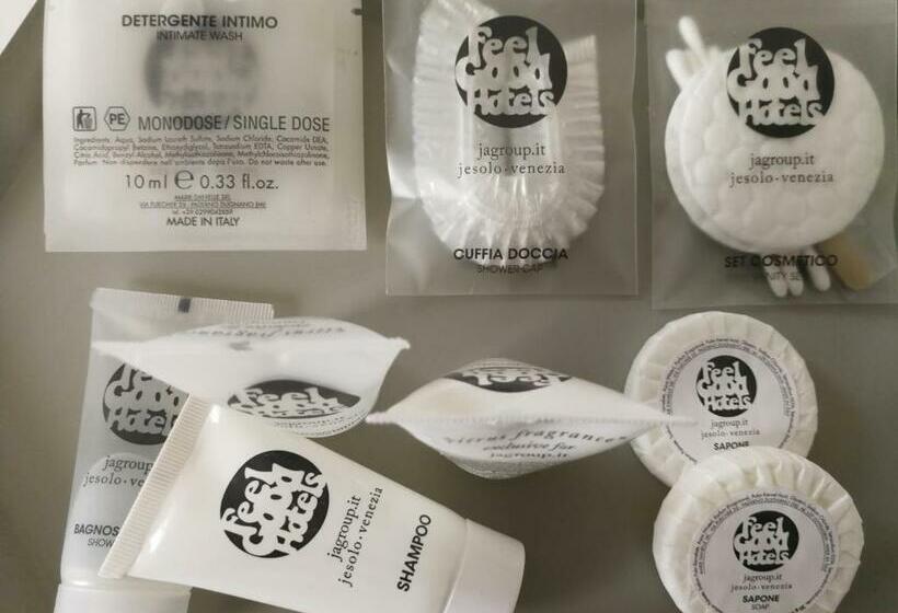 غرفة قياسية مطلّة علي البحر, Delle Nazioni