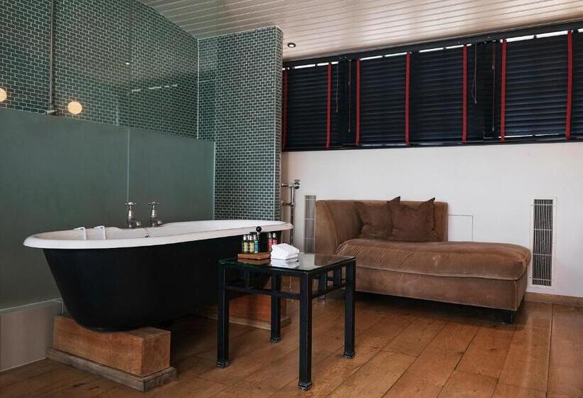 Люкс Вид на Реку, Du Vin Henley