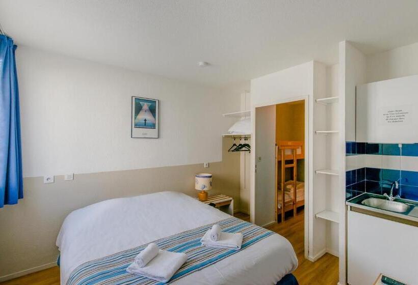 اتاق خانوادگی, Hôtel L Océane