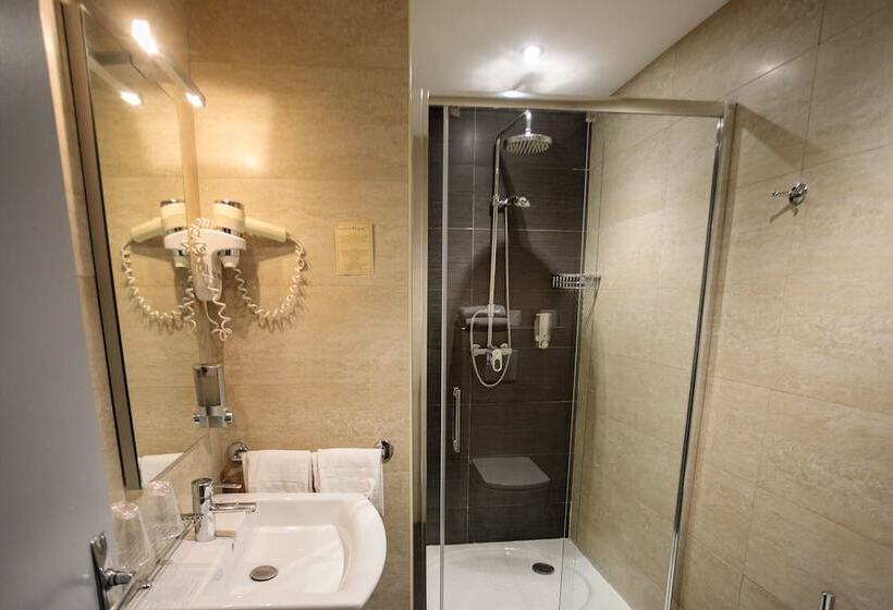 海の見えるコンフォートルーム, Hôtel Spunta Di Mare