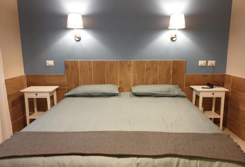 غرفة قياسية سرير كينج, Il Roscio