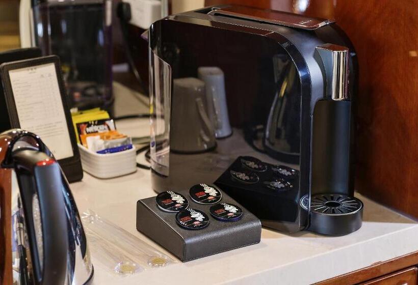 Королевский Люкс, Minyoun Chengdu Dongda