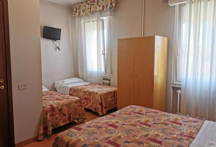 Dört Kişilik Standart Oda, Montepiana