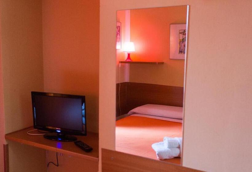 غرفة قياسية, Pontenuovo