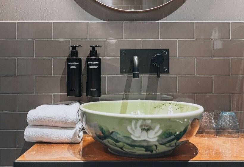 スタンダードルーム, Story Hotel Signalfabriken, Part Of Jdv By Hyatt