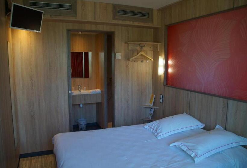 スタンダードトリプルルーム, The Originals Access Aéroport, Hôtel Aurillac