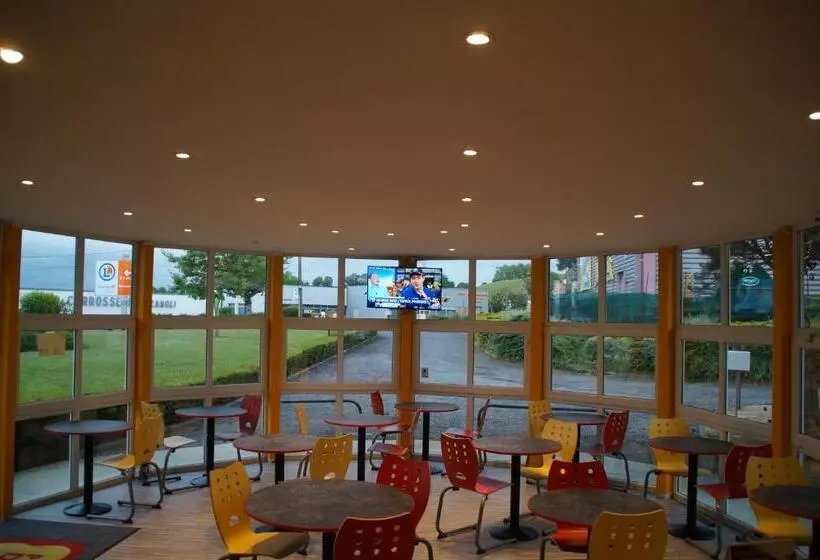スタンダードトリプルルーム, The Originals Access Aéroport, Hôtel Aurillac