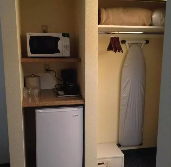 デラックスルーム, Best Inn & Suites