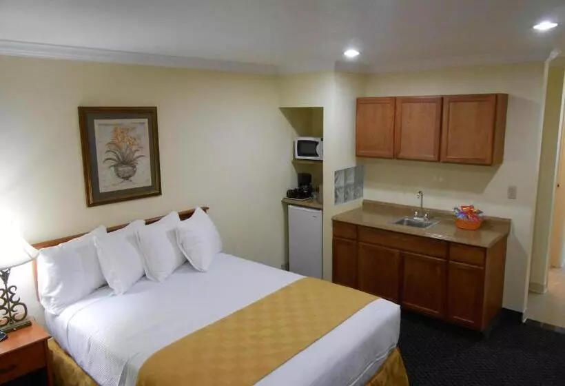 デラックスルーム, Best Inn & Suites