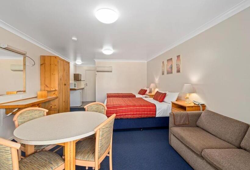 اتاق لوکس, Econo Lodge Alabaster