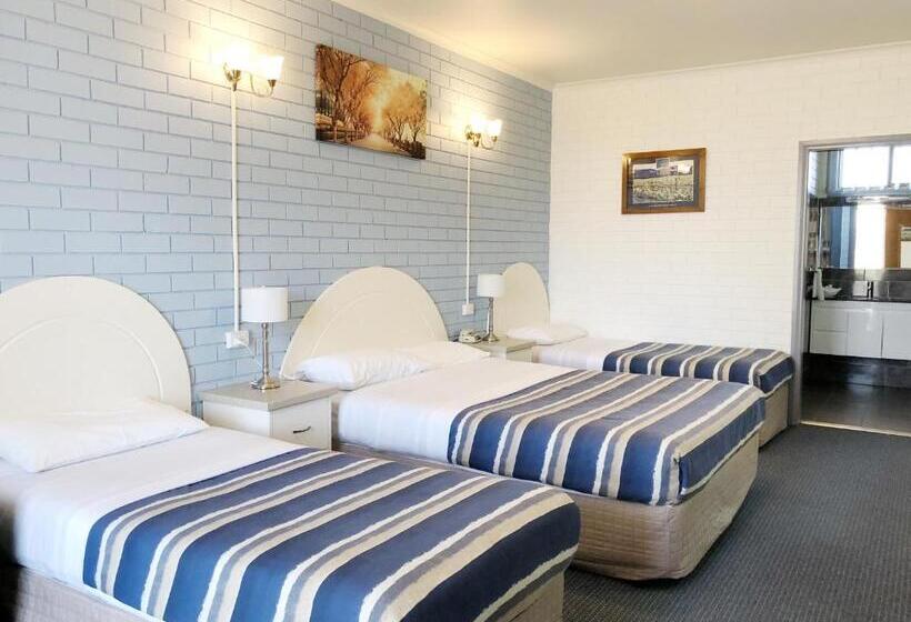 ファミリールーム, Statesman Motor Inn