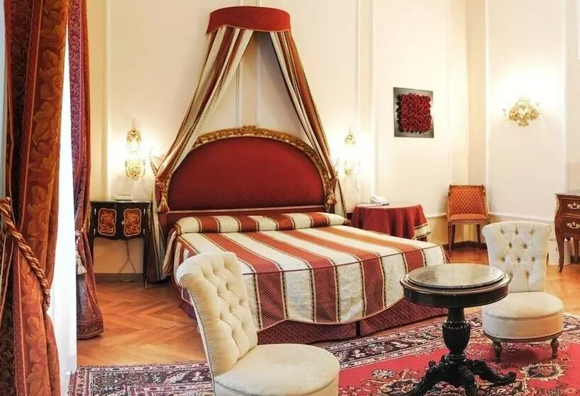 سوییت جونیور, Park Hotel Villa Potenziani