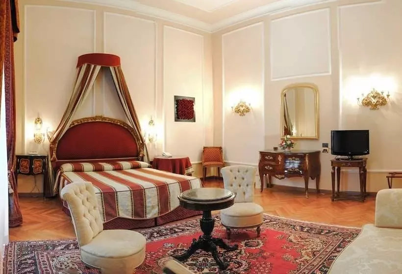 سوییت جونیور, Park Hotel Villa Potenziani