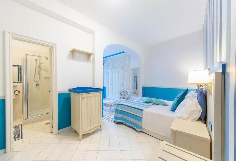 اتاق استاندارد سه نفره, Villa San Michele