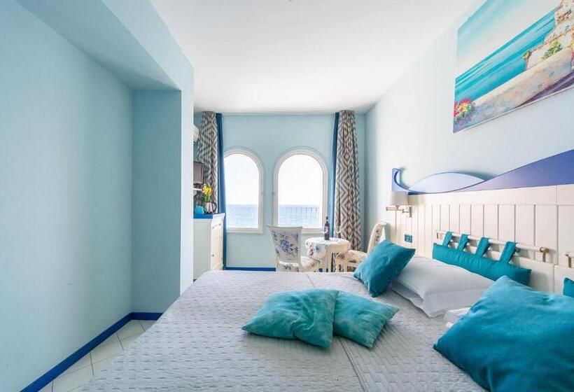 اتاق استاندارد با چشمانداز دریا, Villa San Michele