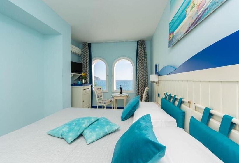 اتاق استاندارد با چشمانداز دریا, Villa San Michele