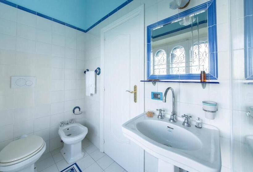 Superior Room with Terrace, Villa San Michele