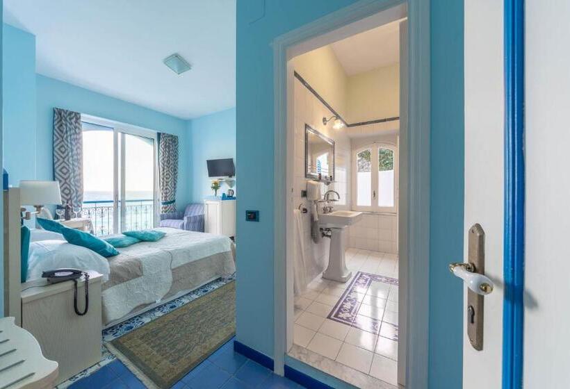 Superior Room with Terrace, Villa San Michele