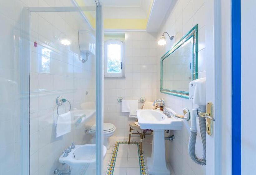 اتاق استاندارد با بالکن, Villa San Michele