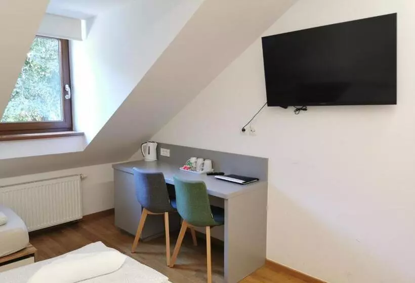 اتاق استاندارد سه نفره, Rooms Sincere 1830