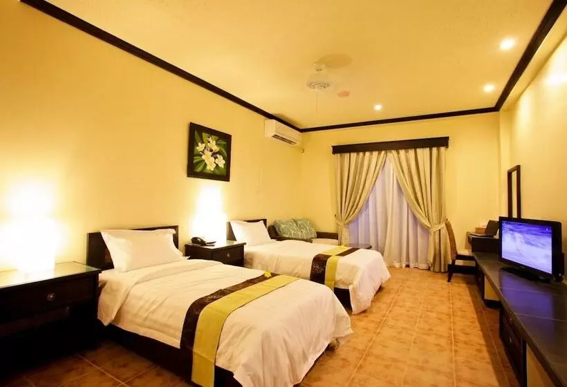 اتاق استاندارد سه نفره, Hanamitsu Hotel & Spa