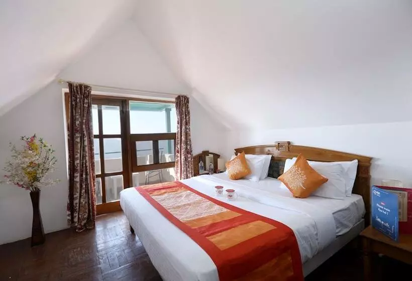 デラックスルーム, Chail Residency