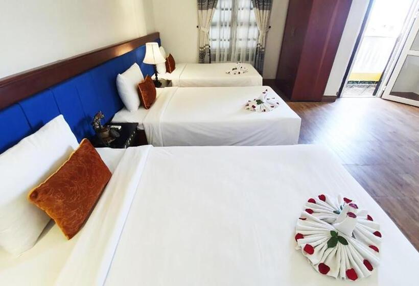 اتاق لوکس سه تخته, Hoi An Hai Au Boutique