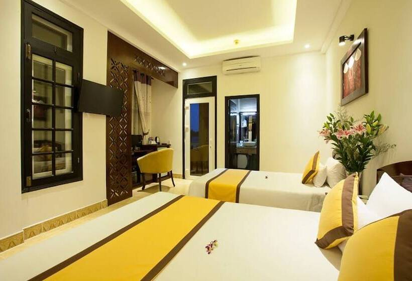اتاق لوکس سه تخته, Hoi An Hai Au Boutique