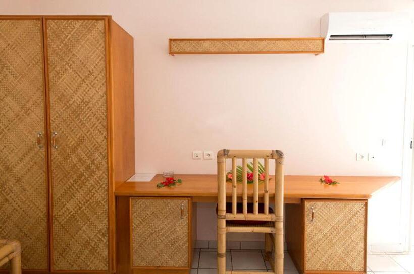 Standard Trippelrum, Hibiscus