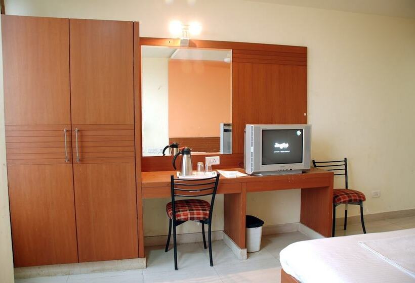 Quarto Triplo Deluxe, Imperial Classic