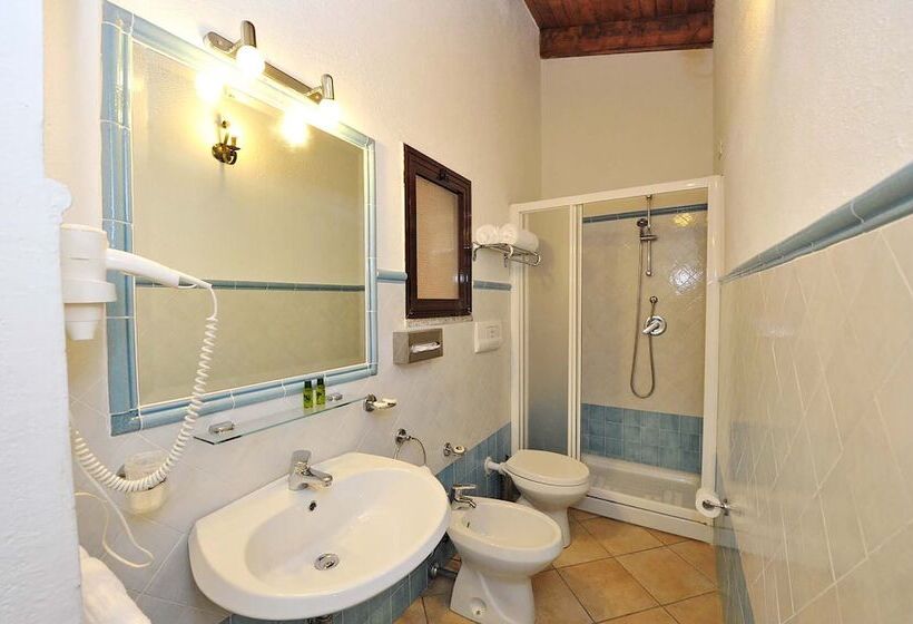 Номер Стандарт Трехместный, L'esagono