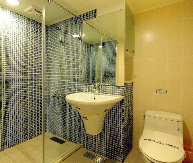 اتاق اکونومی, On Sight Inn