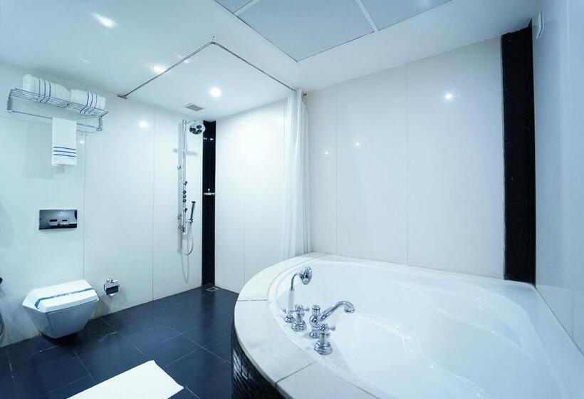 行政套房, Quality Inn Viha