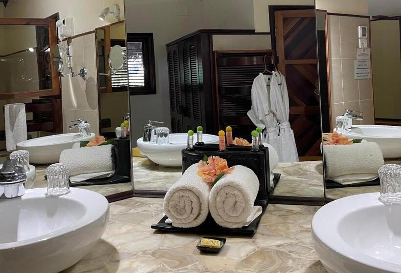 ویلای استاندارد با چشم‌انداز باغ, Ravintsara Wellness