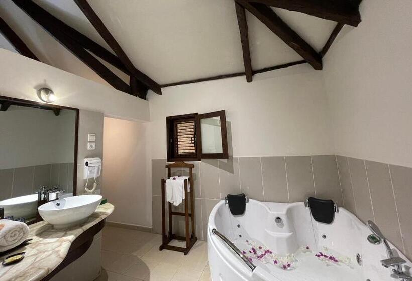 ویلای استاندارد با چشمانداز باغ, Ravintsara Wellness