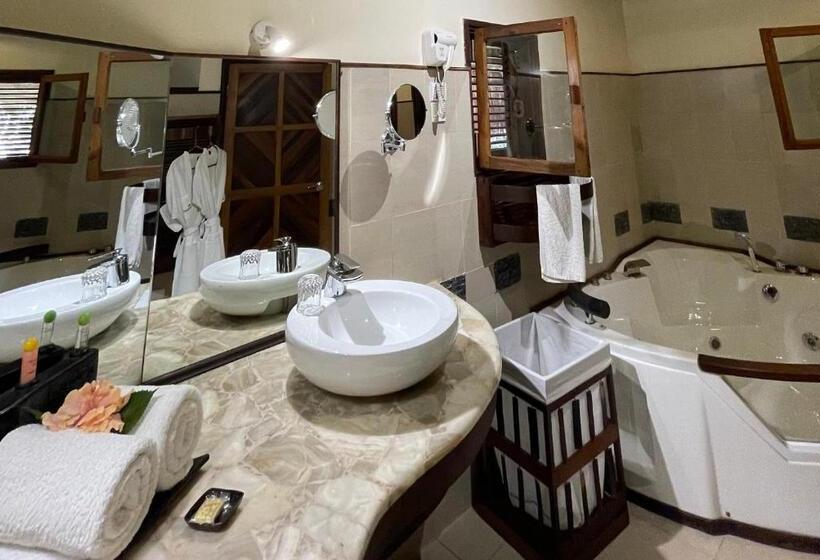 سوییت اجرایی, Ravintsara Wellness