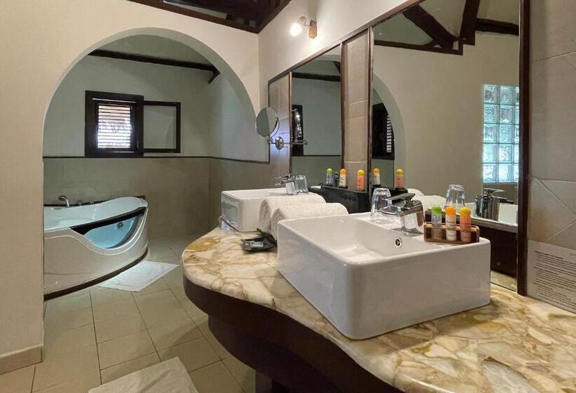 سوییت اجرایی, Ravintsara Wellness