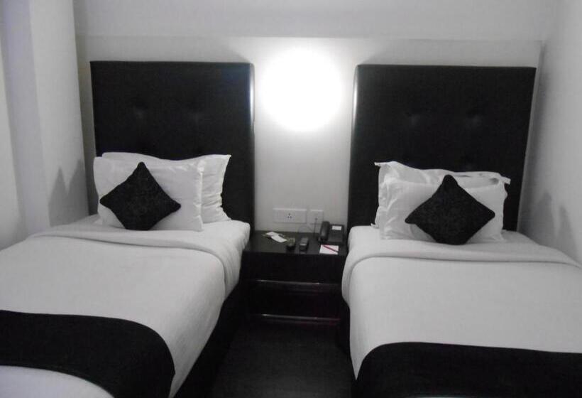 标准间, Sapphire Suites