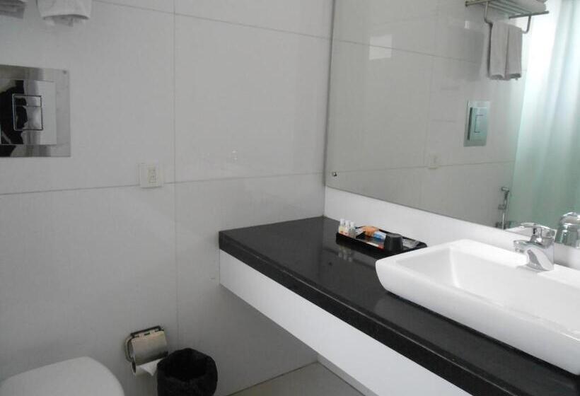 豪华房间, Sapphire Suites