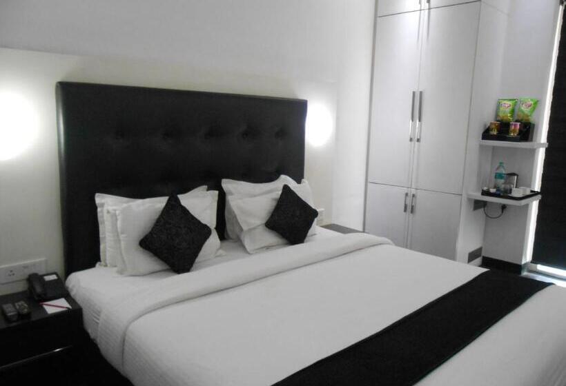 豪华房间, Sapphire Suites