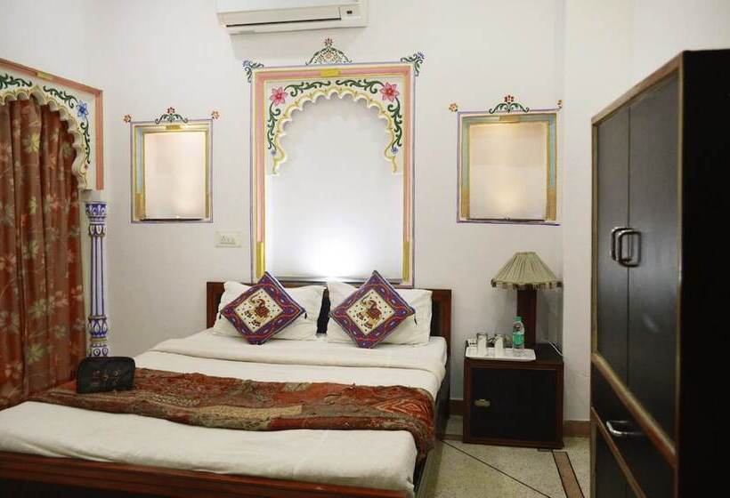 اتاق اکونومی, The Little Prince Heritage Home